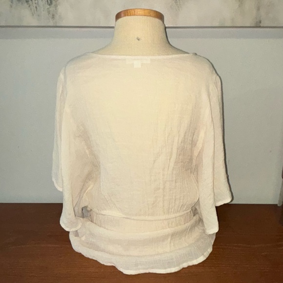 Women’s Cream Lace-Up Blouse - Picture 4 of 6